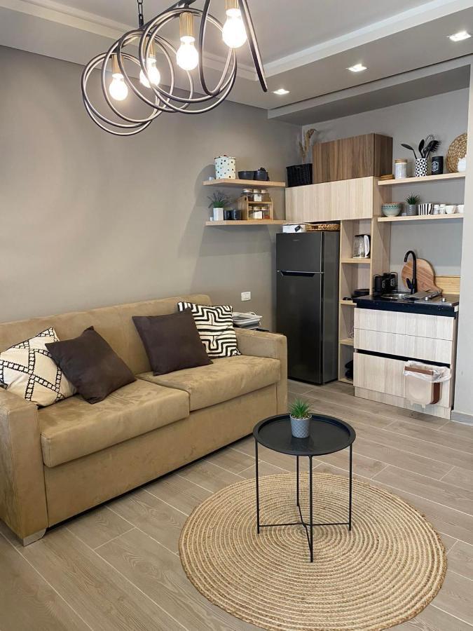 Qerret Boutique Studio Apartment Golem  Bagian luar foto