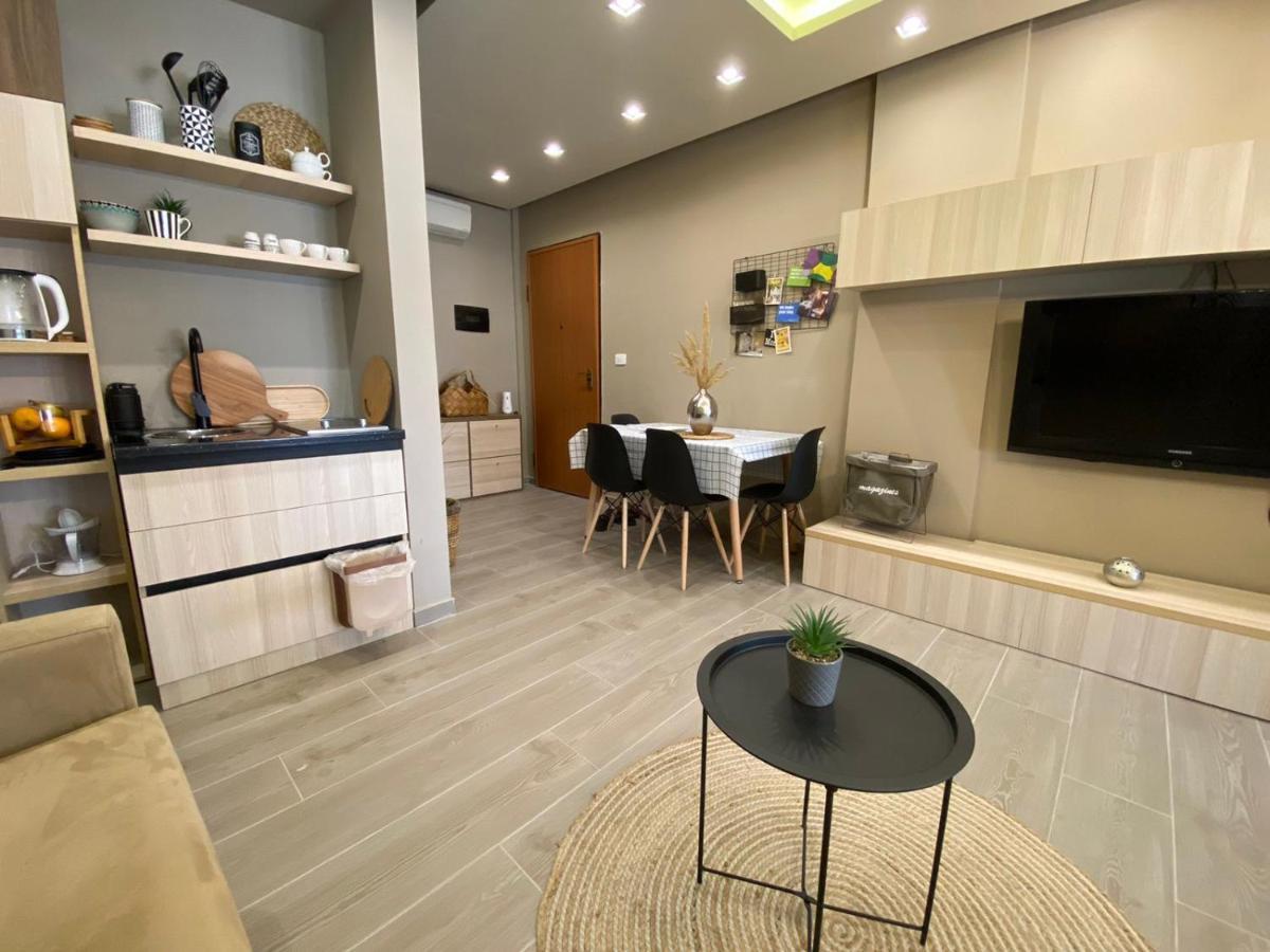 Qerret Boutique Studio Apartment Golem  Bagian luar foto